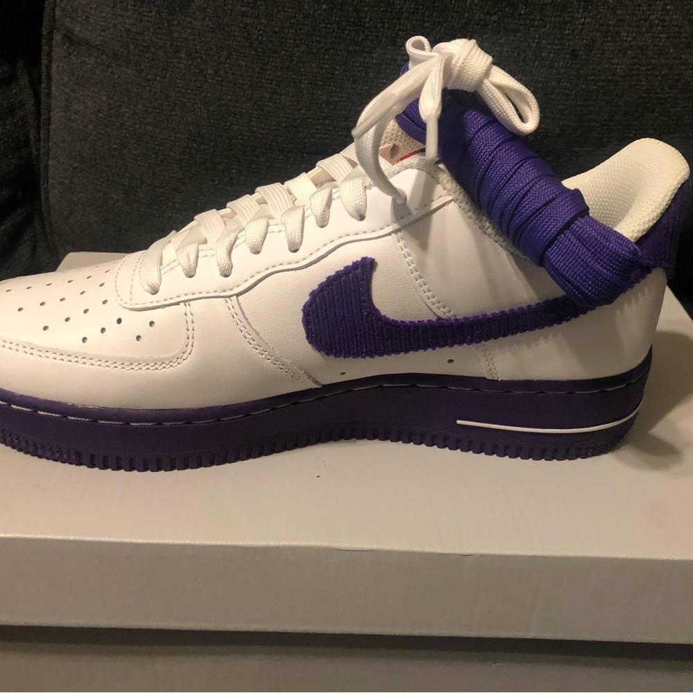 New Nike White and Purple Sneakers